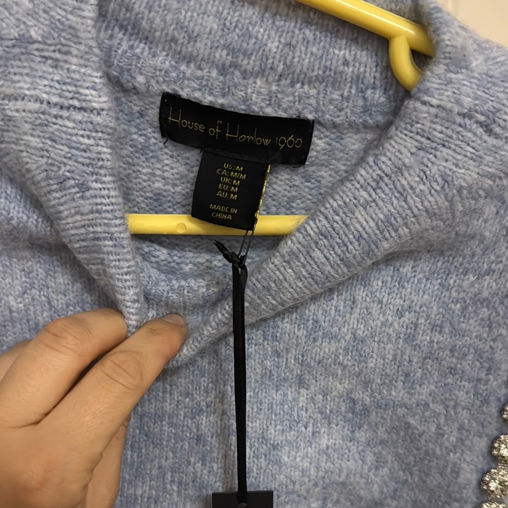 Embellished Sleeveless Knit Top - Blue - Picture 2 of 5